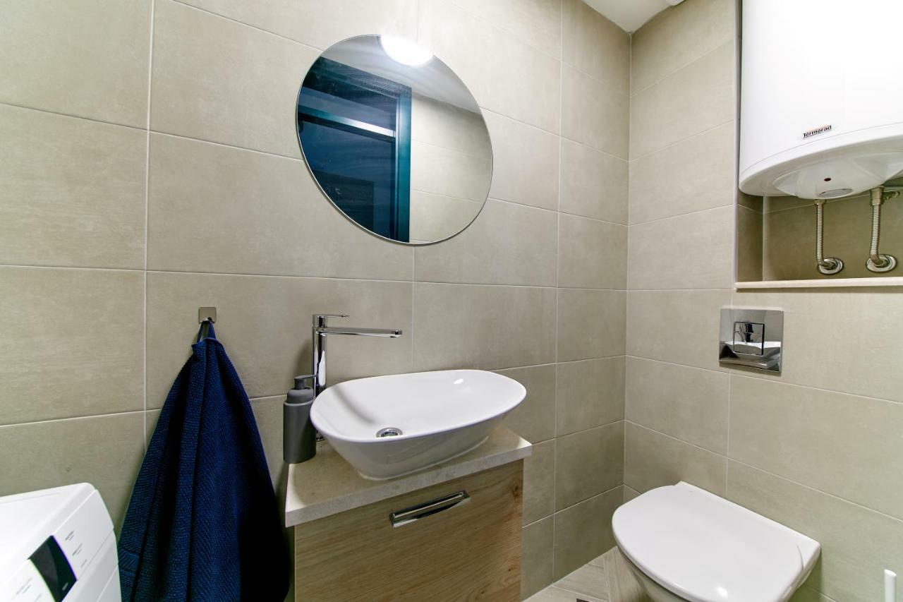 Mosaic Apartment Risan Ngoại thất bức ảnh